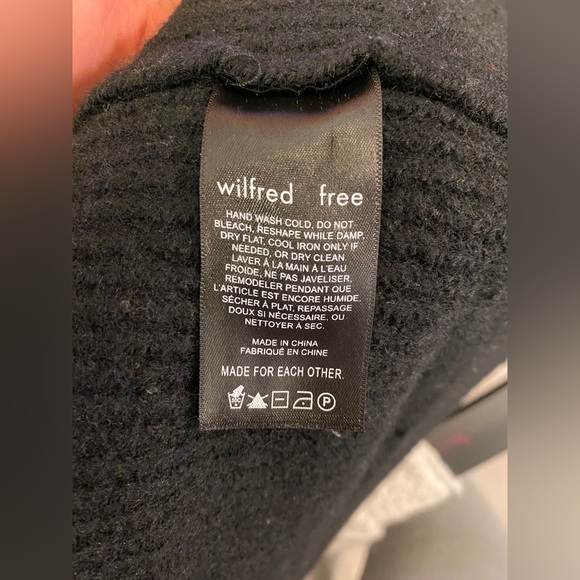 Wilfred Free Black 100% Wool Cardigan - Picture 5 of 6